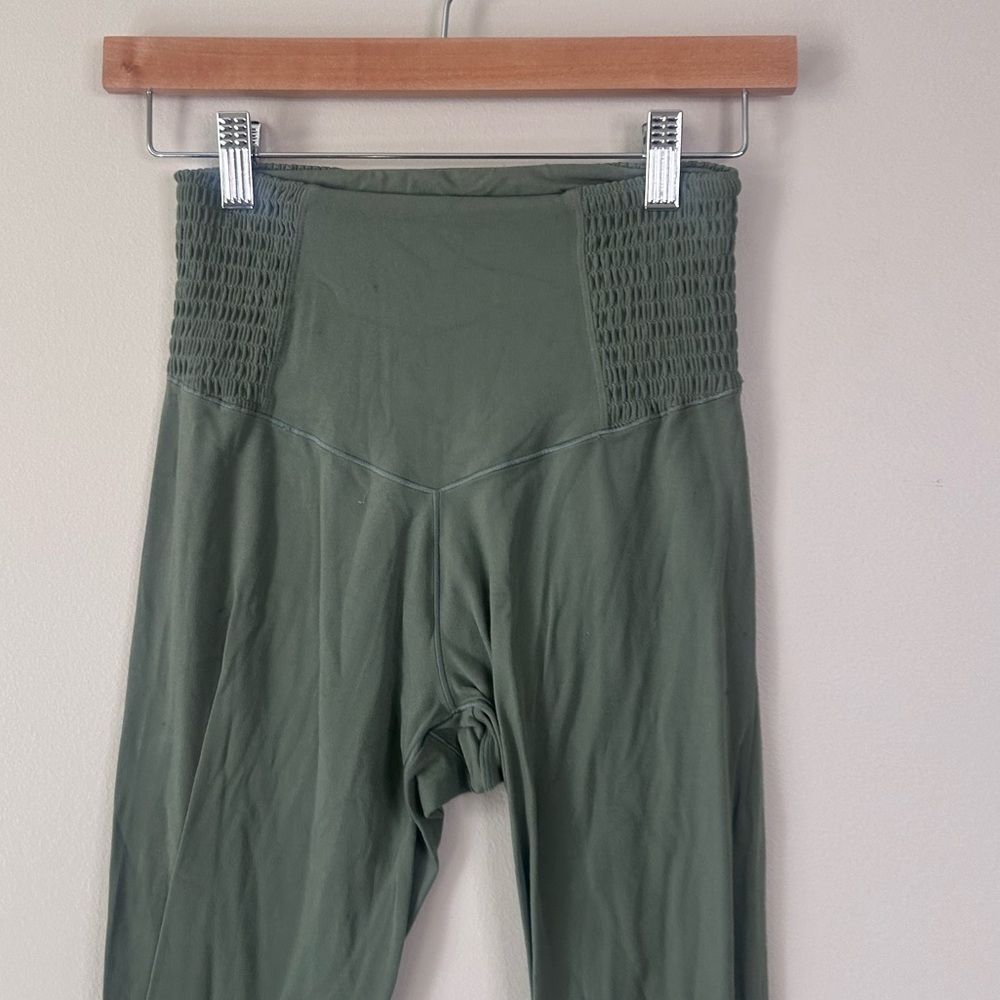 Offline Aerie Sage Green Real Me High Rise 7/8 Ankle Leggings Size Medium - Picture 5 of 8